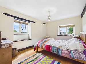 Bedroom- click for photo gallery